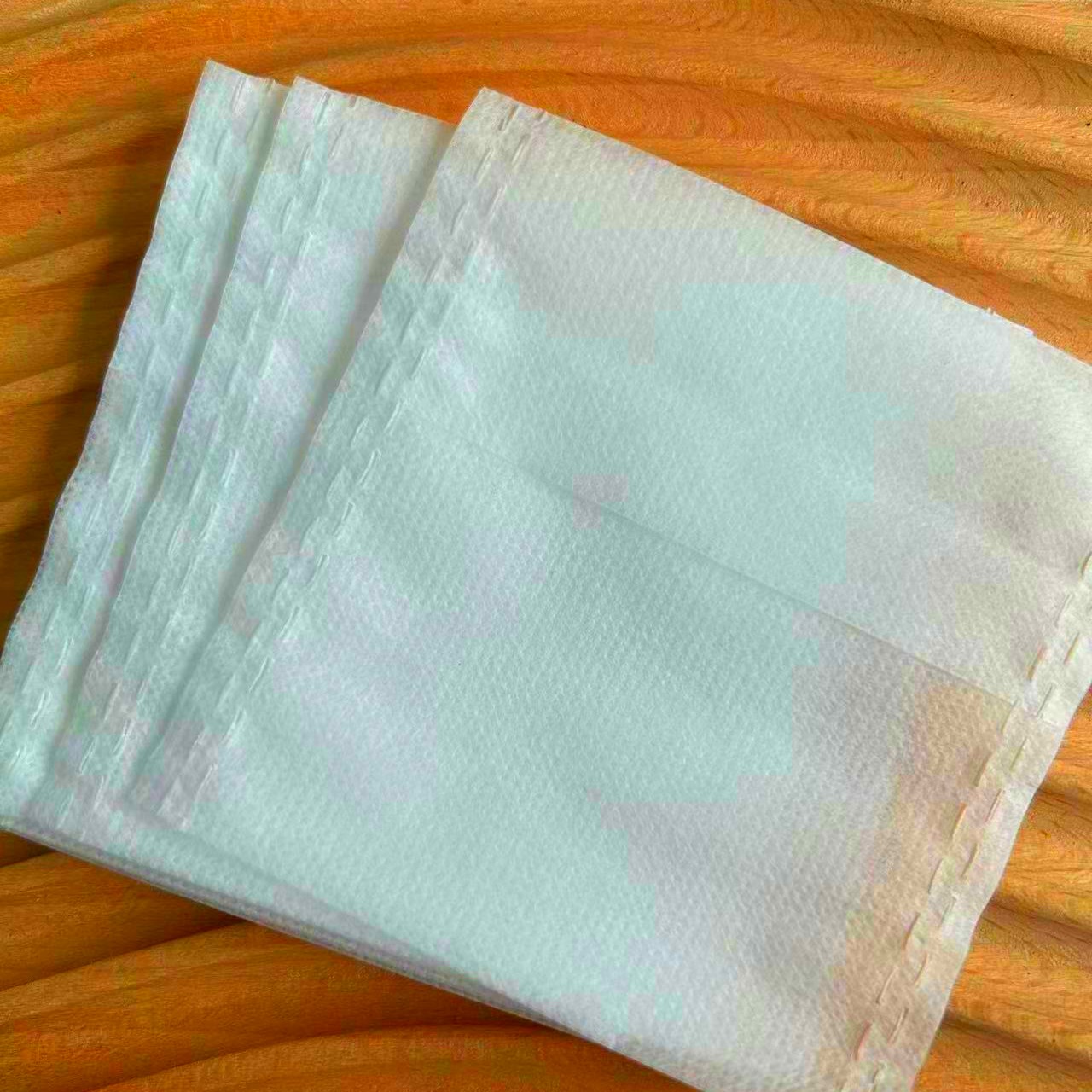 Non-woven reflex tea bag